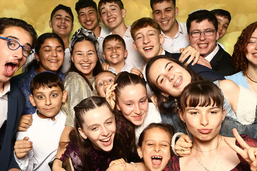 עמדת צילום סלפי טאגבוקס לבת מצווה