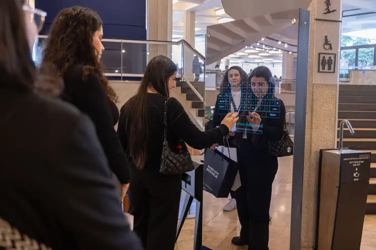 מראת צילום סלפי בינה מלאכותית