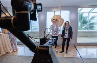 GLAMBOT PHOTO BOOTH TAGBOX